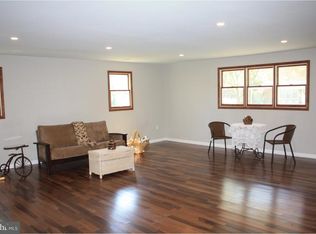 541 Windsor Ave, Maple Shade, NJ 08052