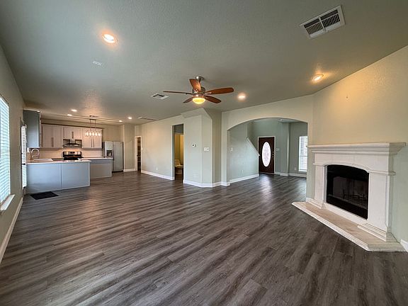 2nd image of 3604 Sandy Brook Dr