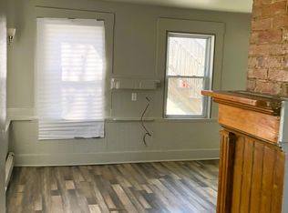1808 Forest Ave #B, Portland, ME 04103