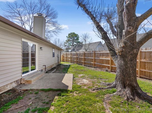 2426 S 104th East Ave, Tulsa, OK 74129