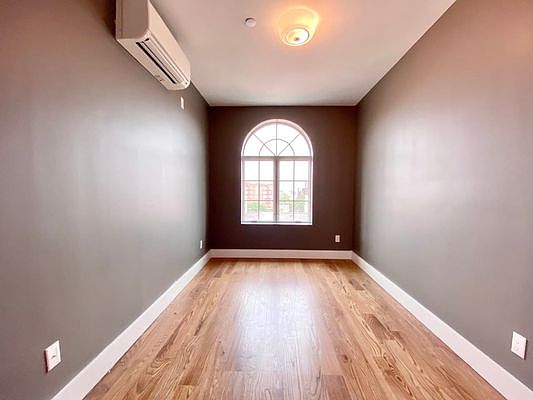 5th image of 1084 Rogers Ave #4C