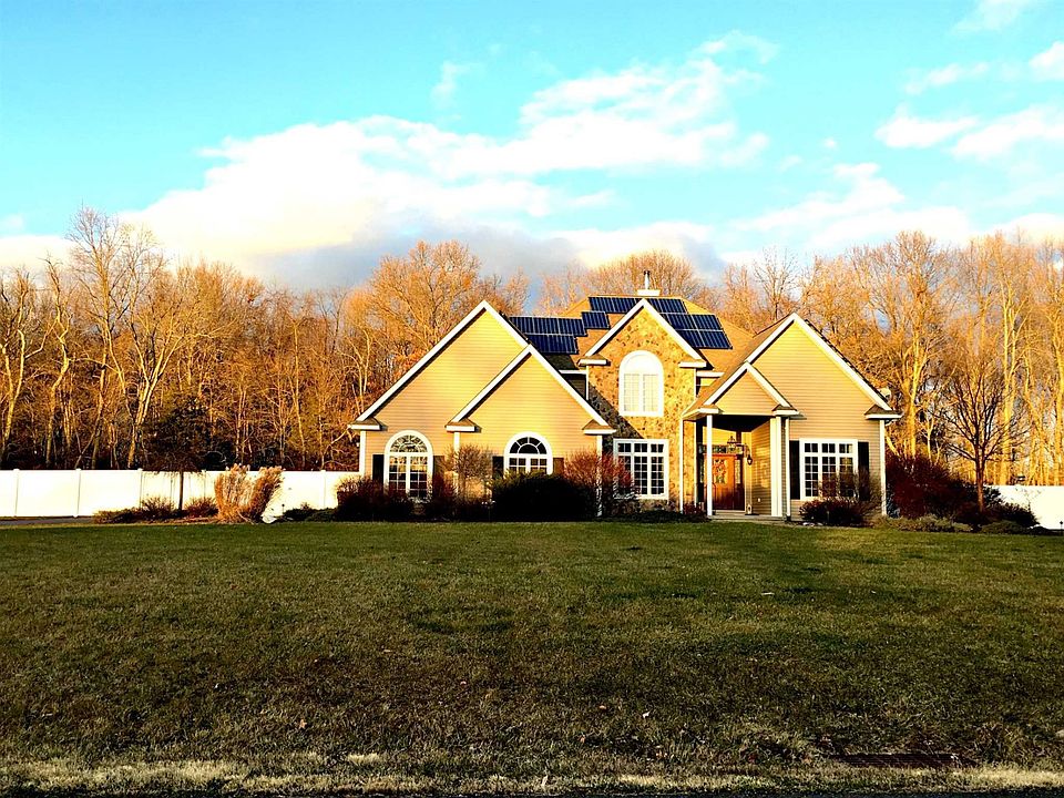 1st image of 25 Regan Way
