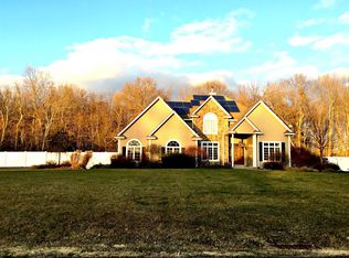 25 Regan Way, Germantown, NY 12526