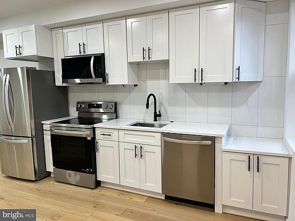 5th image of 4811 Reisterstown Rd