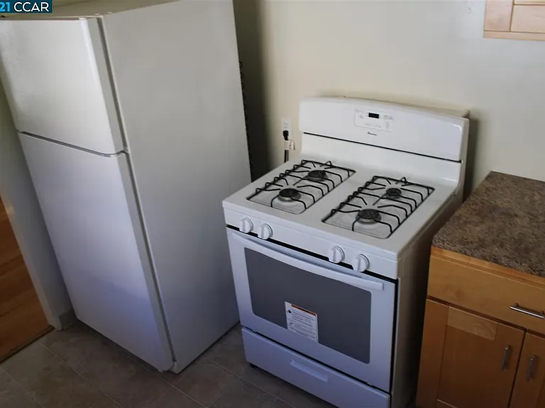 515 Lexington Ave #517 — Photo 22