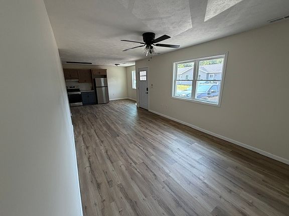 4th image of 713 N 34th St #B
