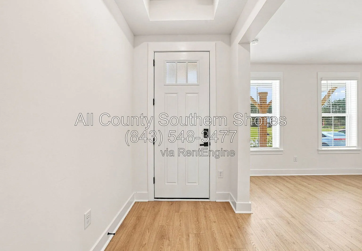 3 bed, 2.0 bath, 2070 sqft, $2,400 — Photo 3