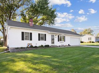 199 Schnoebelen St, Riverside, IA 52327