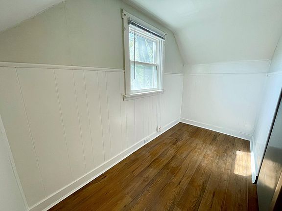 Space for kitchen table, etc.