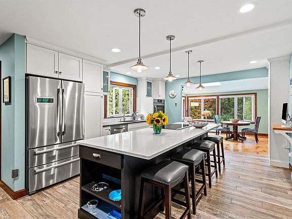 2nd image of 9 Buckridge Drive