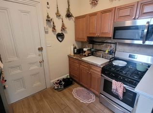3507 Hamilton St #2R, Philadelphia, PA 19104