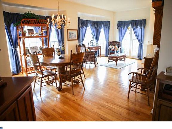 4th image of 86 N Savanna Dr