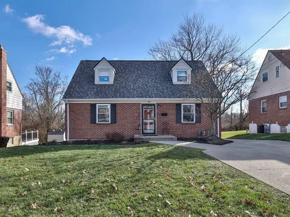 8 Circle Dr, Highland Heights, KY 41076