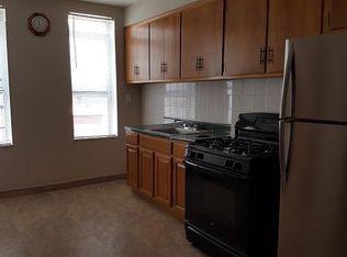 7042 65th Pl APT 3R, Glendale, NY 11385