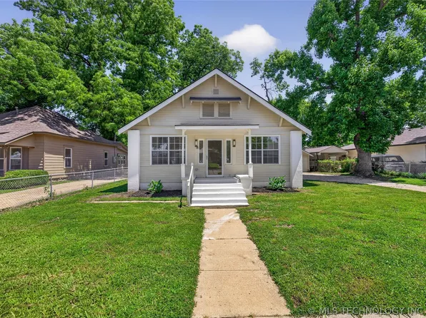 320 E 5th St, Claremore, OK 74017