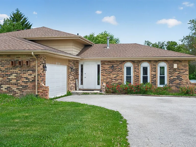 3561 Sunrise Dr — Photo 1