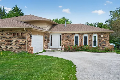 3561 Sunrise Dr Photo 1
