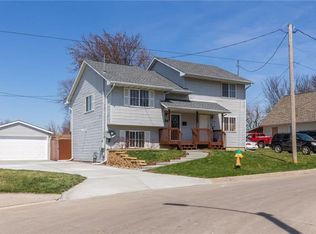 2634 Chicago Ave, Des Moines, IA 50317