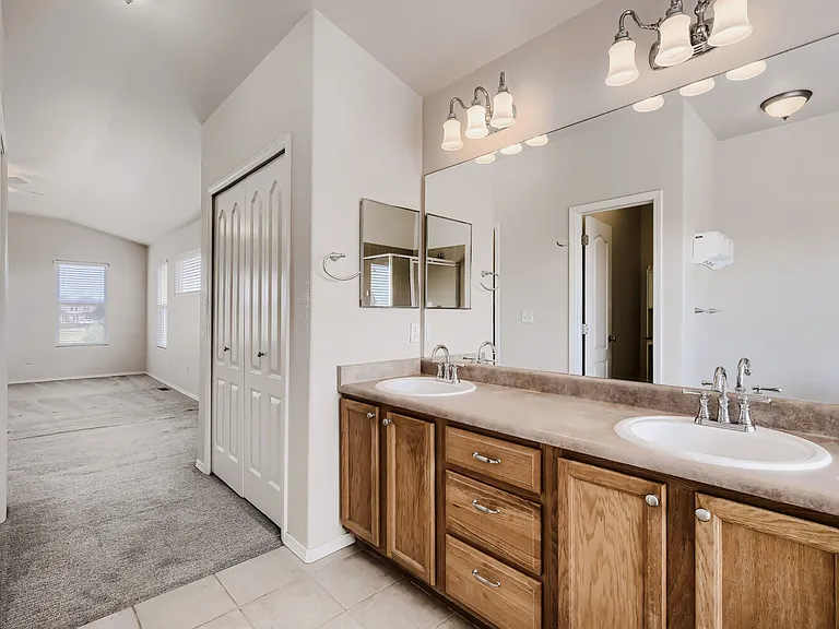 8870 Christy Ct — Photo 17