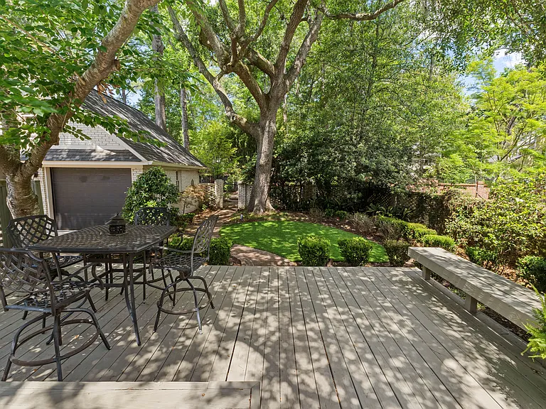 1043 Loyalist Ln — Photo 6
