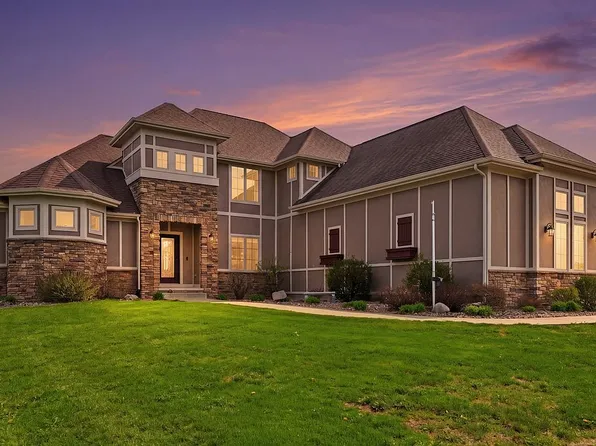 11635 NW 115th St, Granger, IA 50109