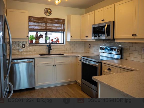 2nd image of 3510 SE Sandpiper Court