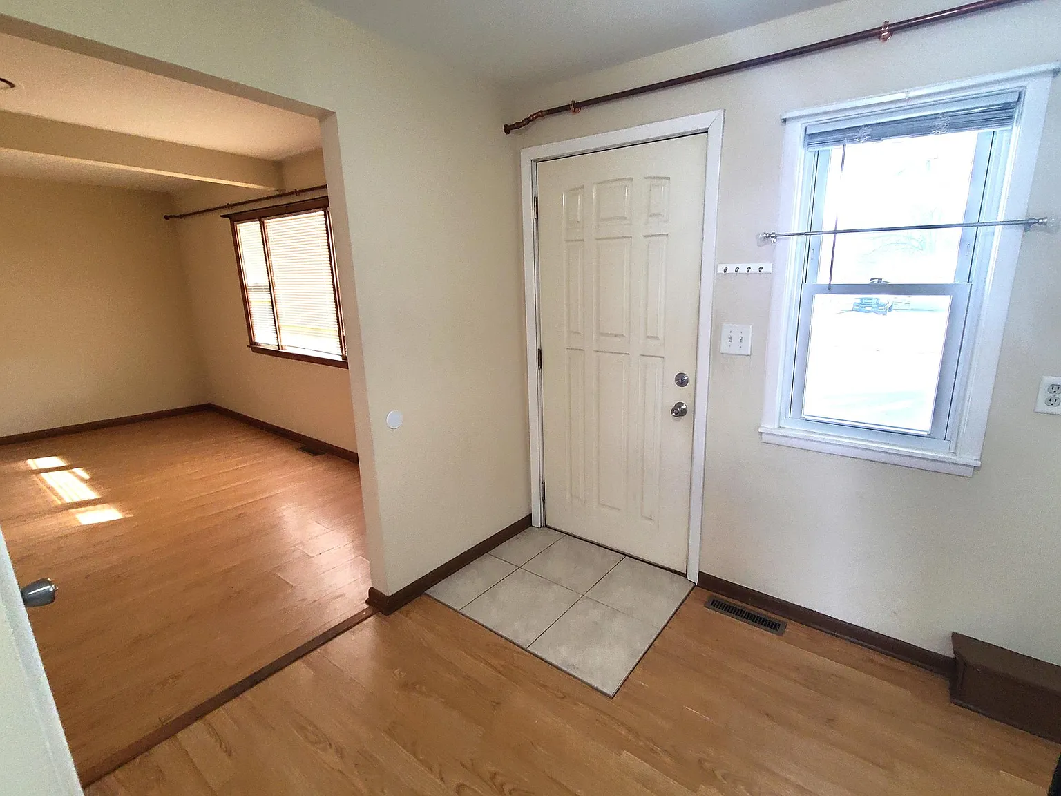 2 bed, 750 sqft, $1,349 — Photo 4