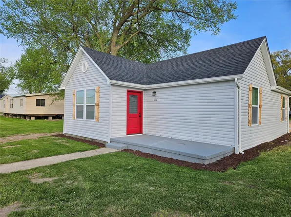 303 E 2nd St, Laddonia, MO 63352