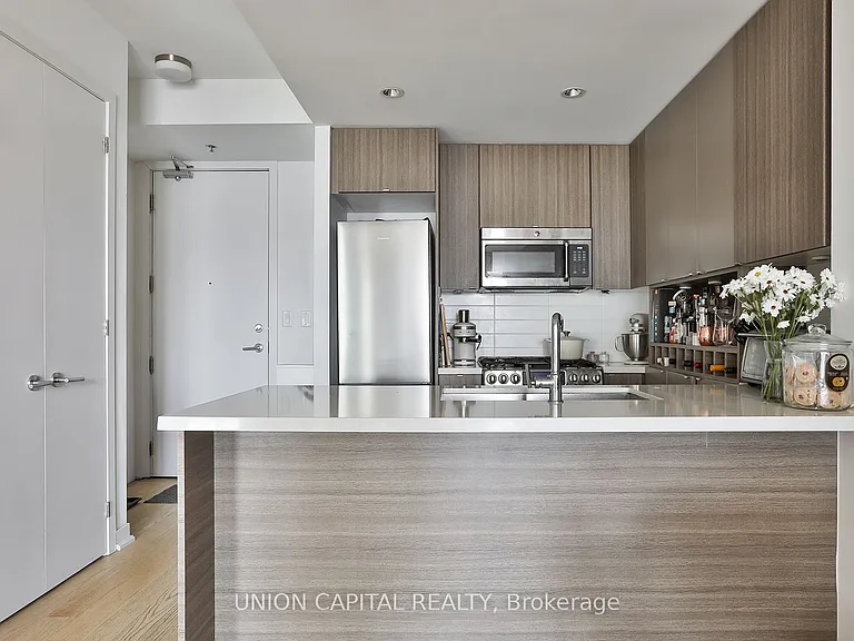 88 Colgate Ave #417 — Photo 2