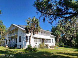 103 Beacon St, Interlachen, FL 32148