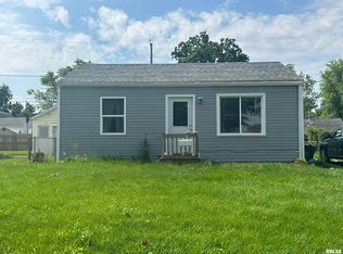 44 Lilac Ln, Springfield, IL 62702