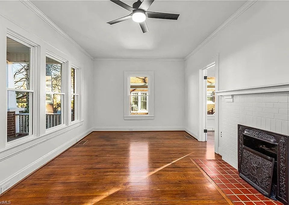 High ceilings and windows.