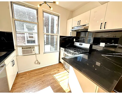 Rented by Bouklis Group | media 1