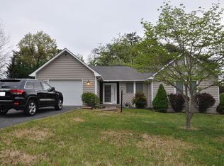 406 Masters Dr, Cross Junction, VA 22625