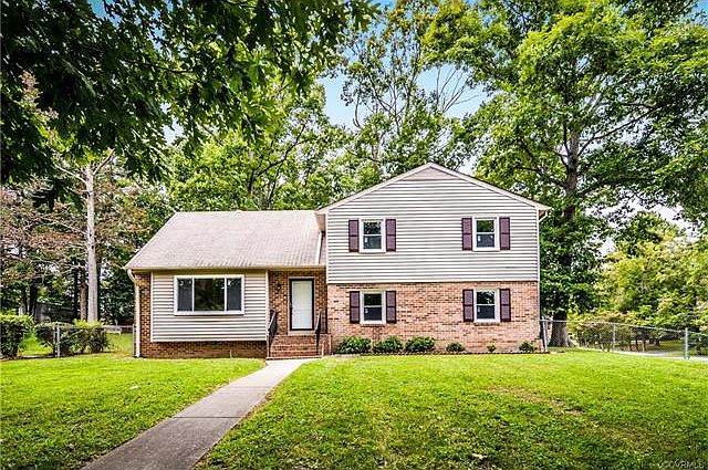 1st image of 2200 Druid Dr