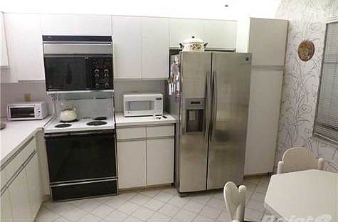5th image of 3503 Oaks Way APT 214