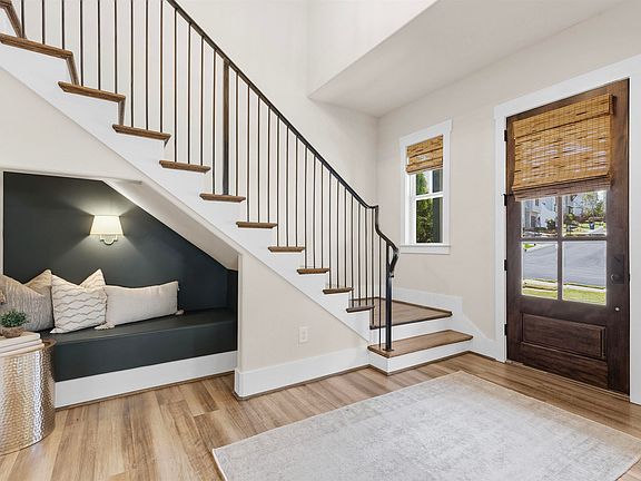 3rd image of 3320 Southbend Cir