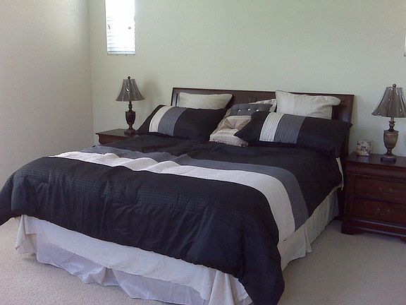 5th image of 237 Meadow Pine Pl