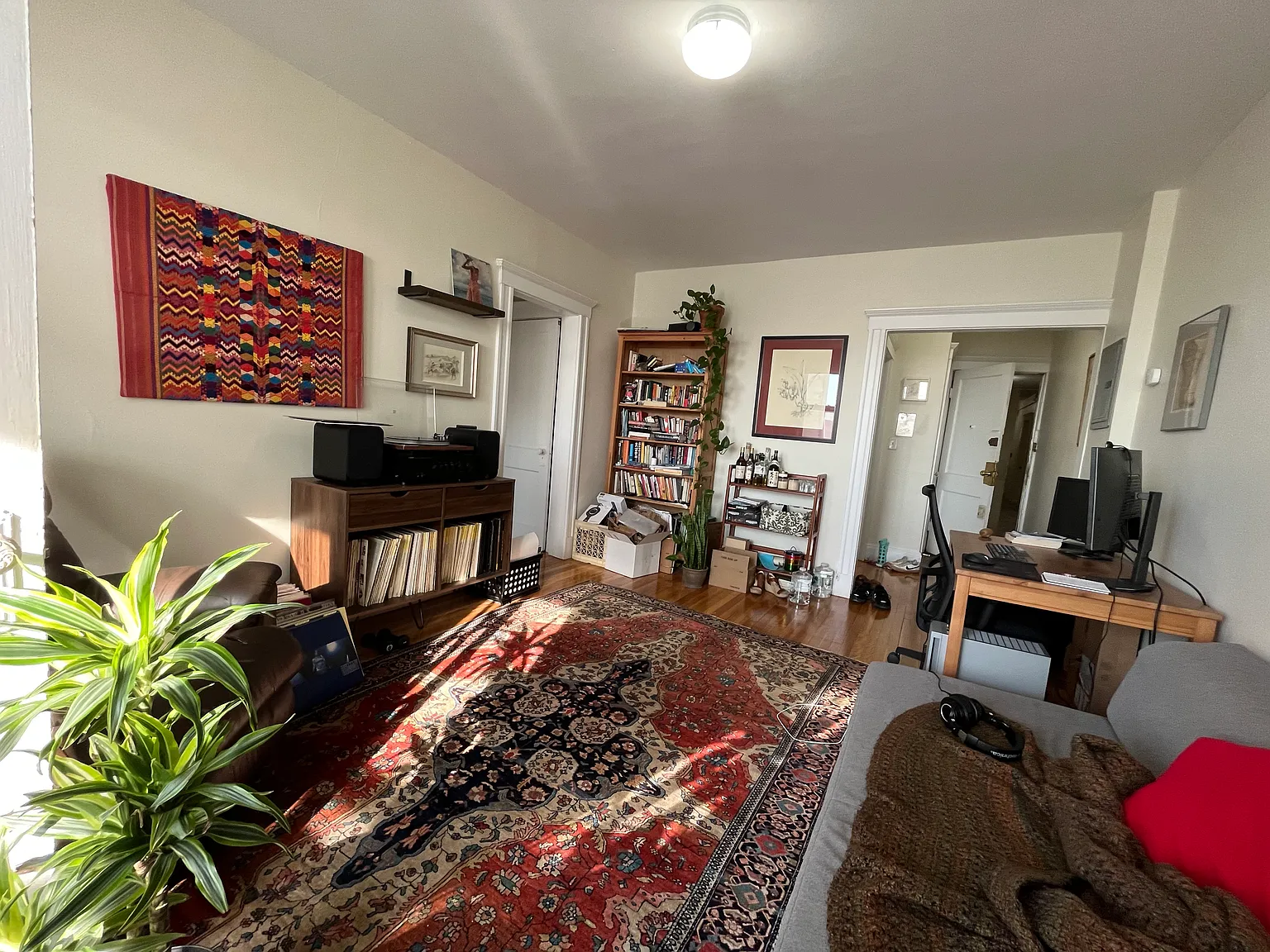 1 bed, 600 sqft, $2,350 — Photo 3