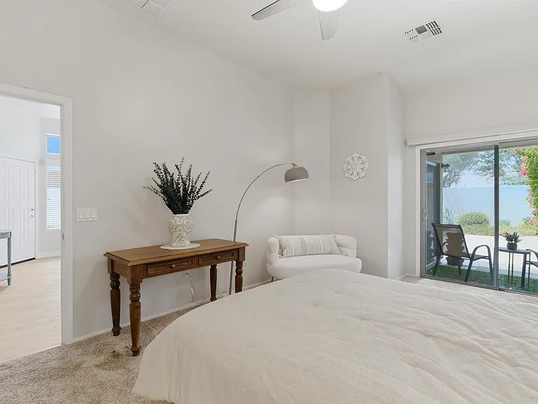 2250 E Deer Valley Rd #106 — Photo 8