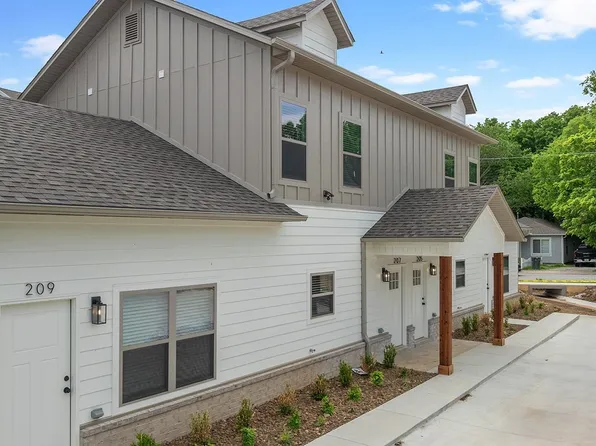 205 E 12th St, Fayetteville, AR 72701