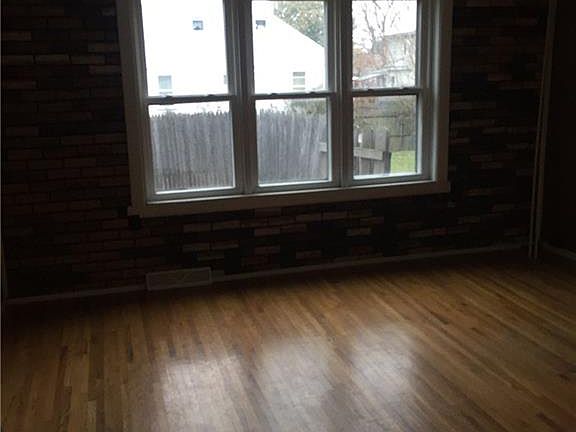 4th image of 306 Kenwood Ave