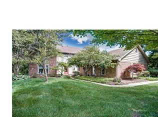 5323 River Oaks Ct, Sylvania, OH 43560