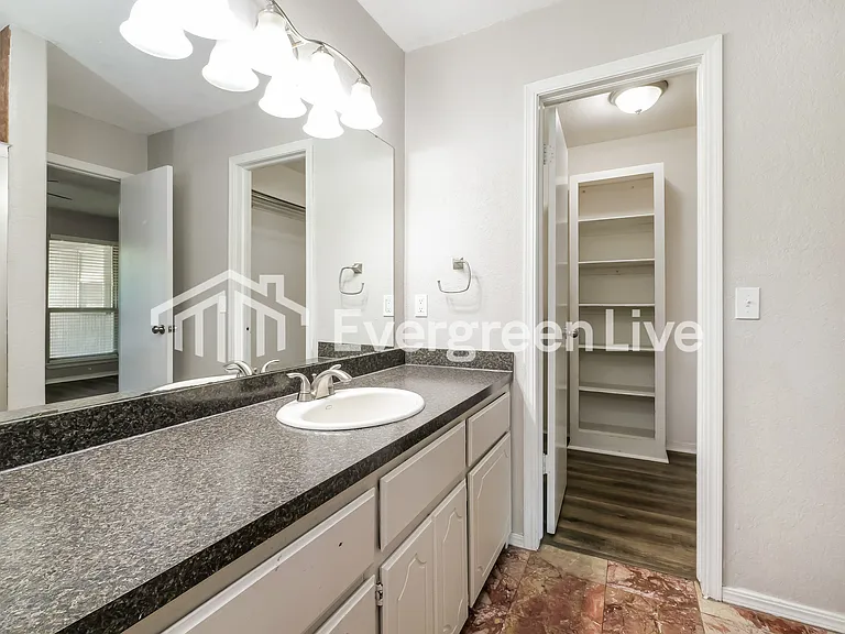 2837 Green Canyon Dr — Photo 10