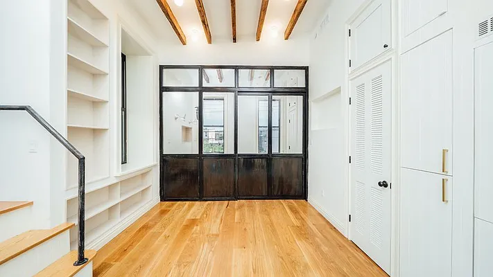 Rented by Nooklyn NYC LLC | media 3
