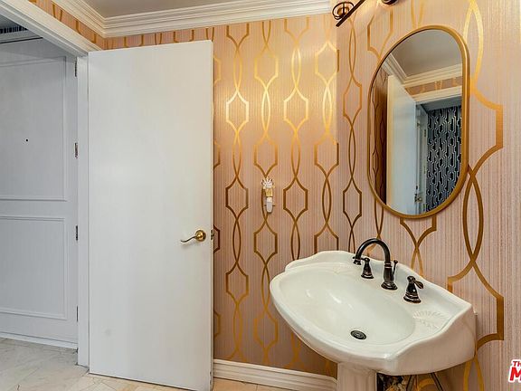 3rd image of 1278 S Camden Dr APT 202
