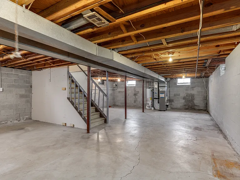 22538 Brittany Ave — Photo 13