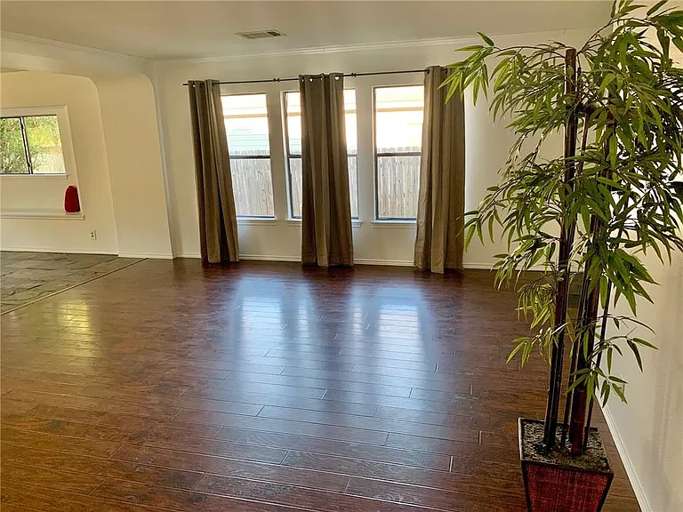 2907 Donnell Dr — Photo 13