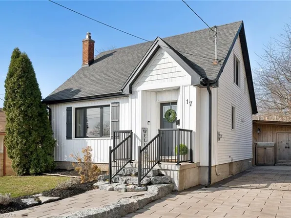 17 Barclay Ave, Kitchener, ON N2M 4B2