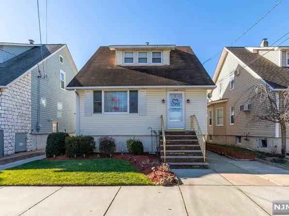 214 Court Ave, Lyndhurst, NJ 07071
